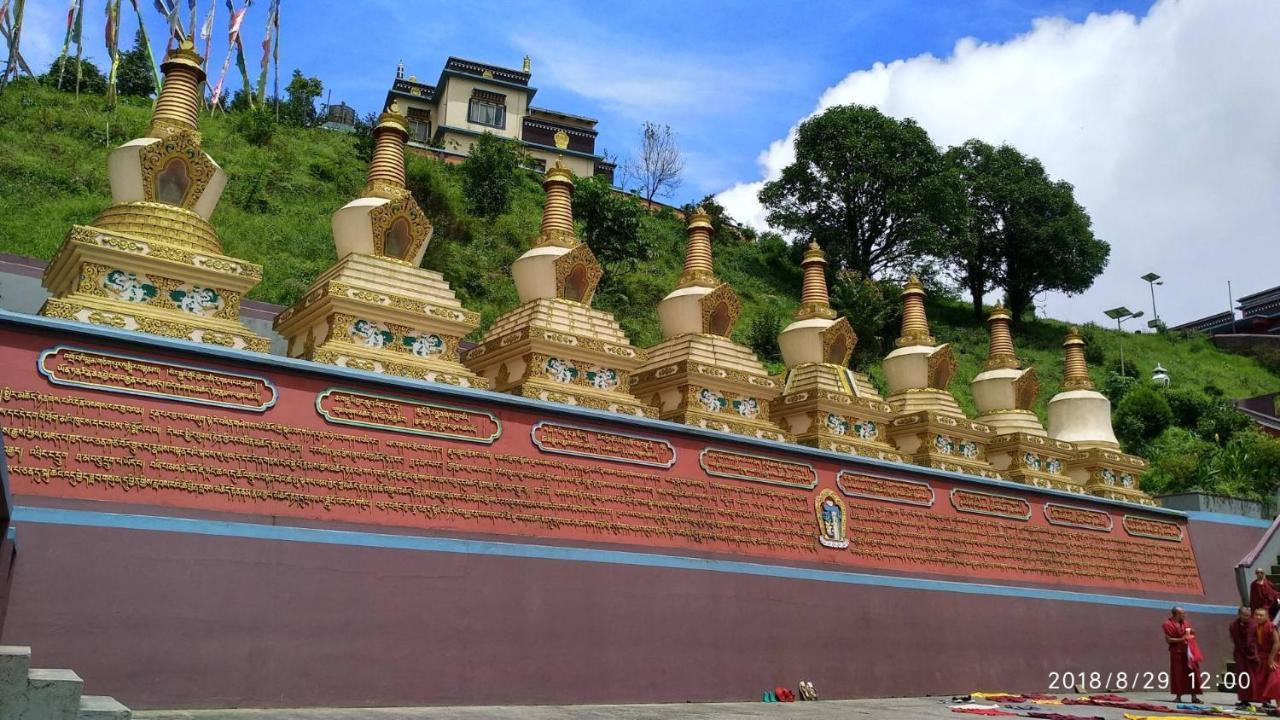 Tibet Homestay Rishop Extérieur photo