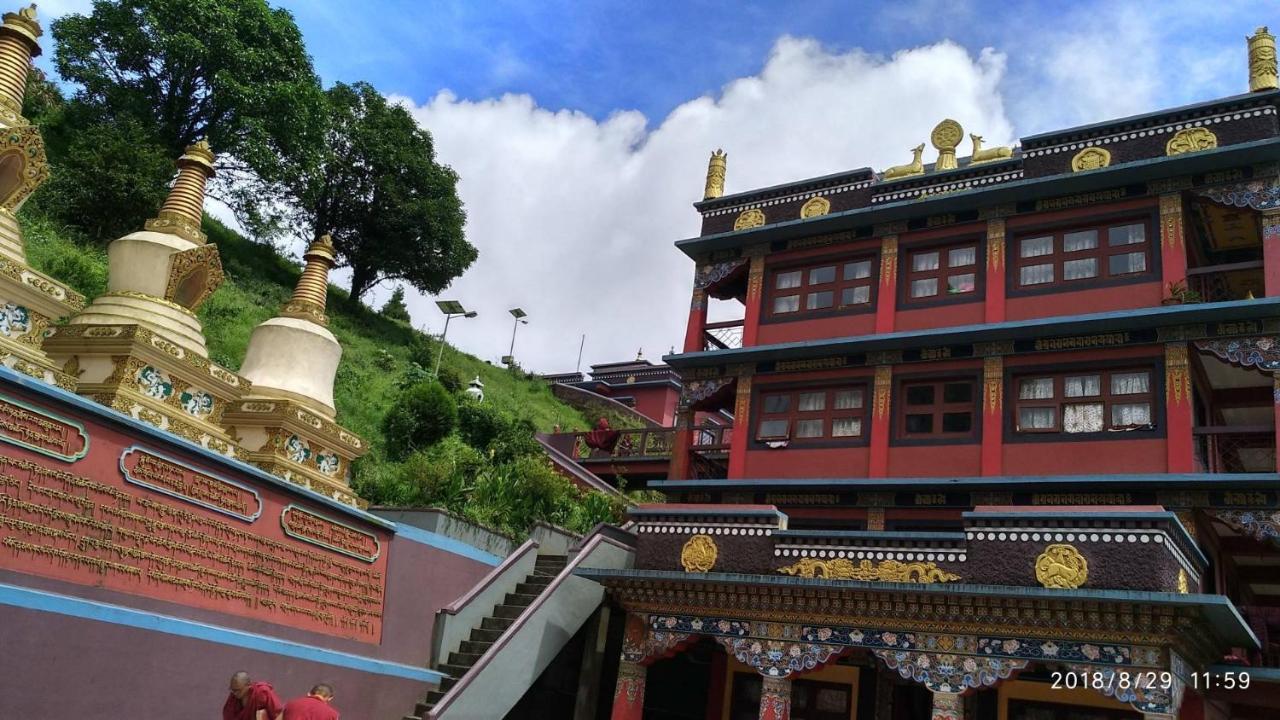 Tibet Homestay Rishop Extérieur photo
