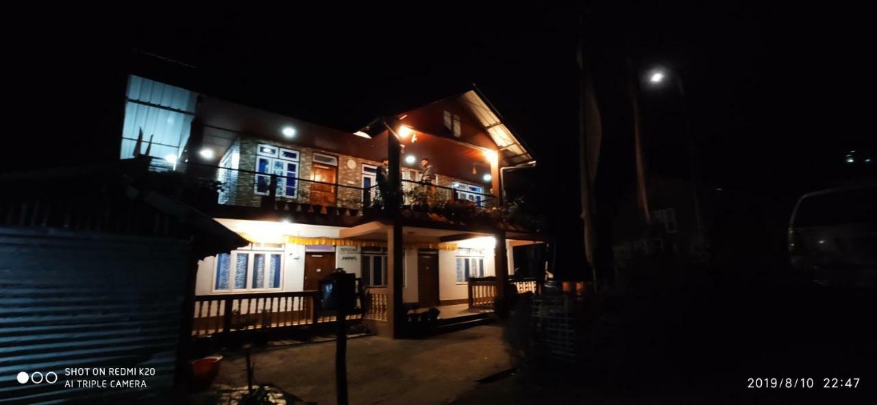 Tibet Homestay Rishop Extérieur photo